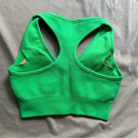 Bo&Tee Sports Bra - Picture 2 of 4